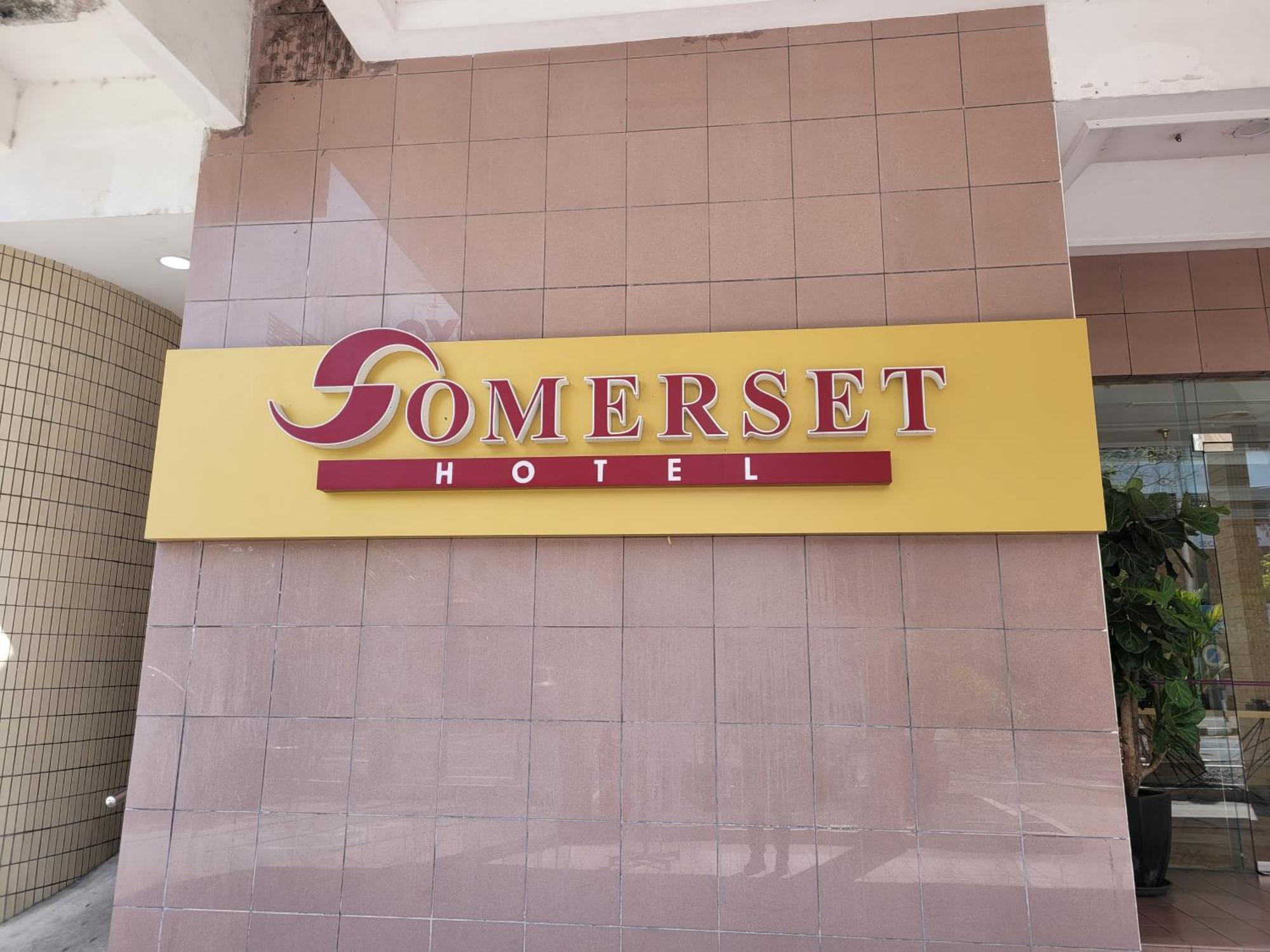 Somerset Hotel Мірі Екстер'єр фото